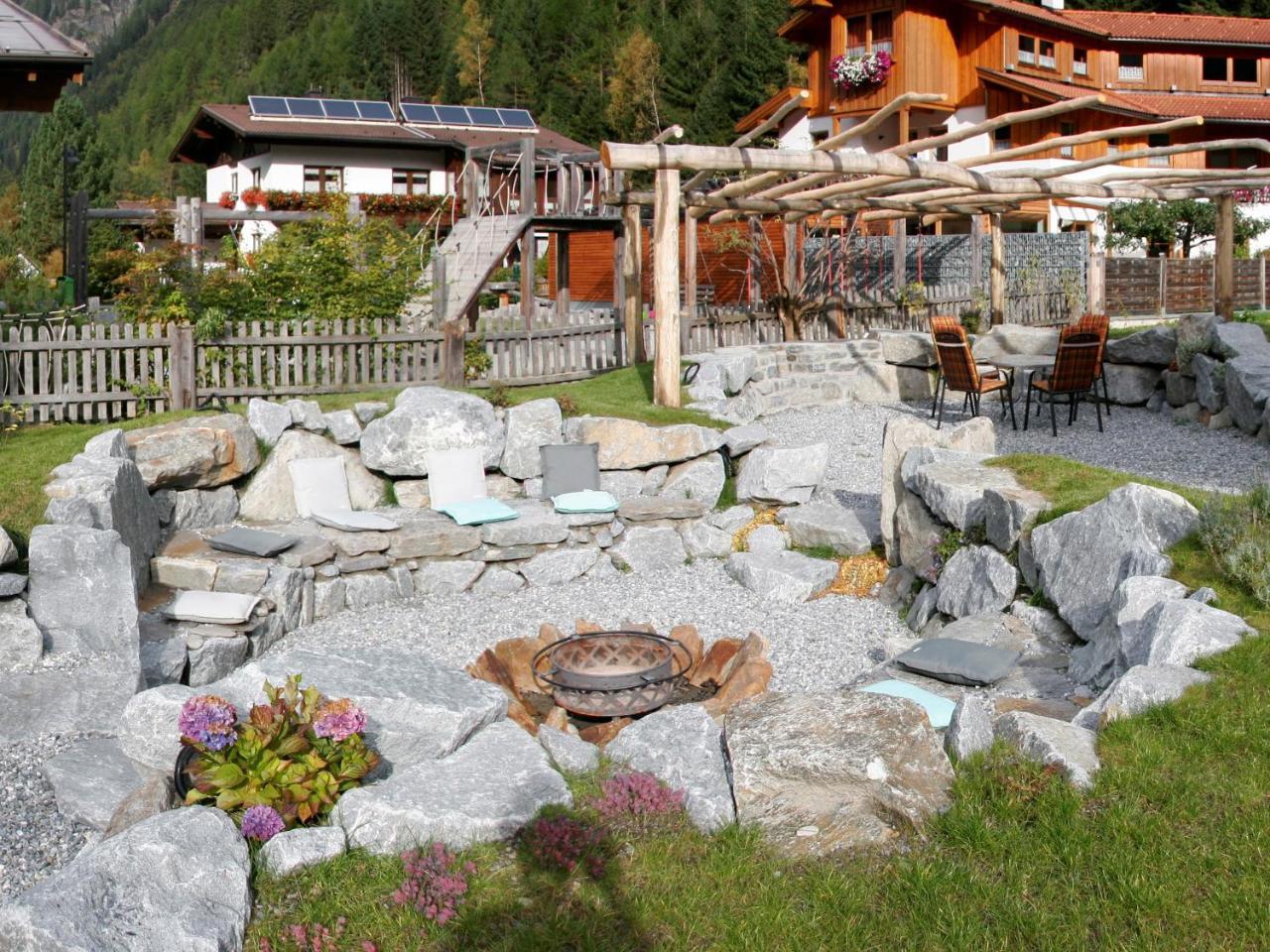 كاونرتال Tirolerhof - Appartementhaus المظهر الخارجي الصورة